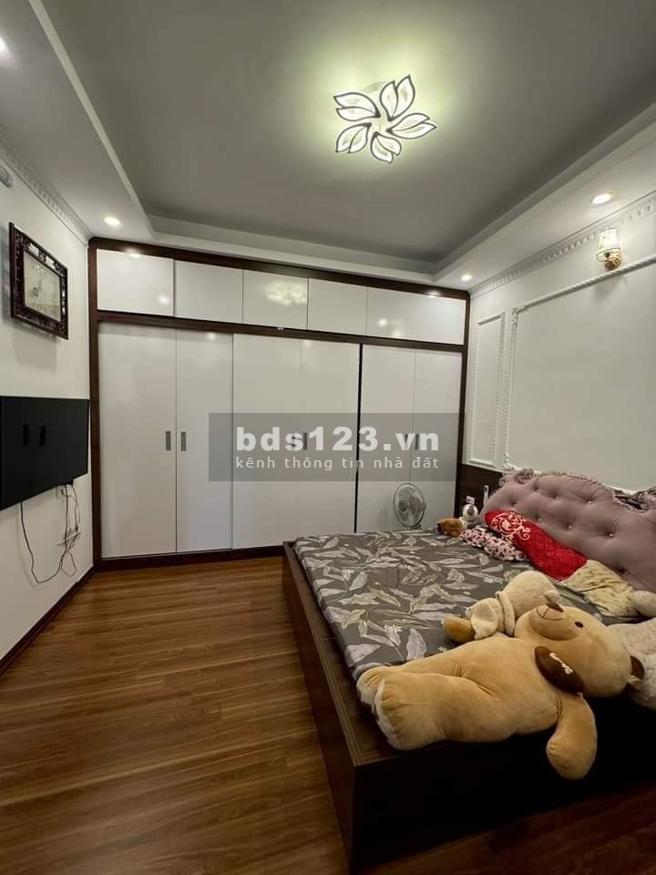 Bán Nhà Gần Đường Ô TÔ Bạch Mai, Hai Bà Trưng 32m, 5 tầng, mt 3.5m, giá 6.95 tỷ.