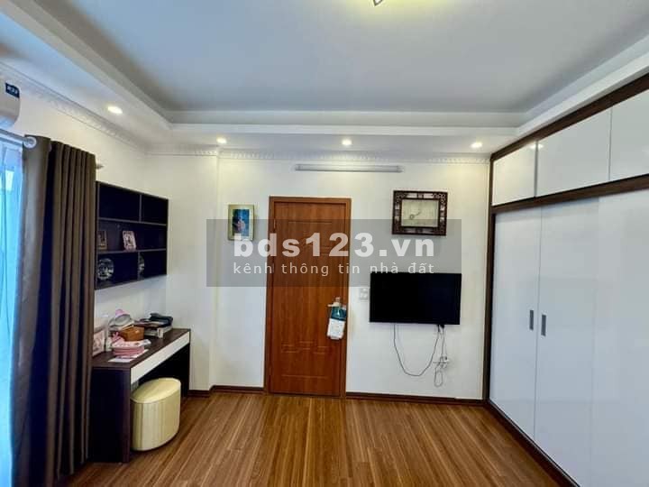 Bán Nhà Gần Đường Ô TÔ Bạch Mai, Hai Bà Trưng 32m, 5 tầng, mt 3.5m, giá 6.95 tỷ.