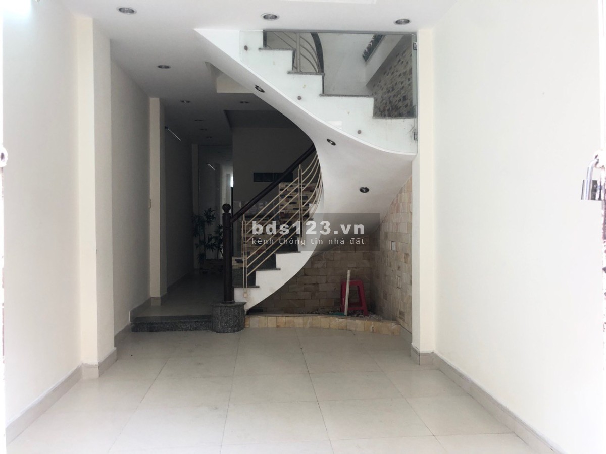 Chính chủ cần cho thuê nhà nguyên căn khu vực Bình Thạnh Phường 11 nhà đẹp dọn vào ở ngay.