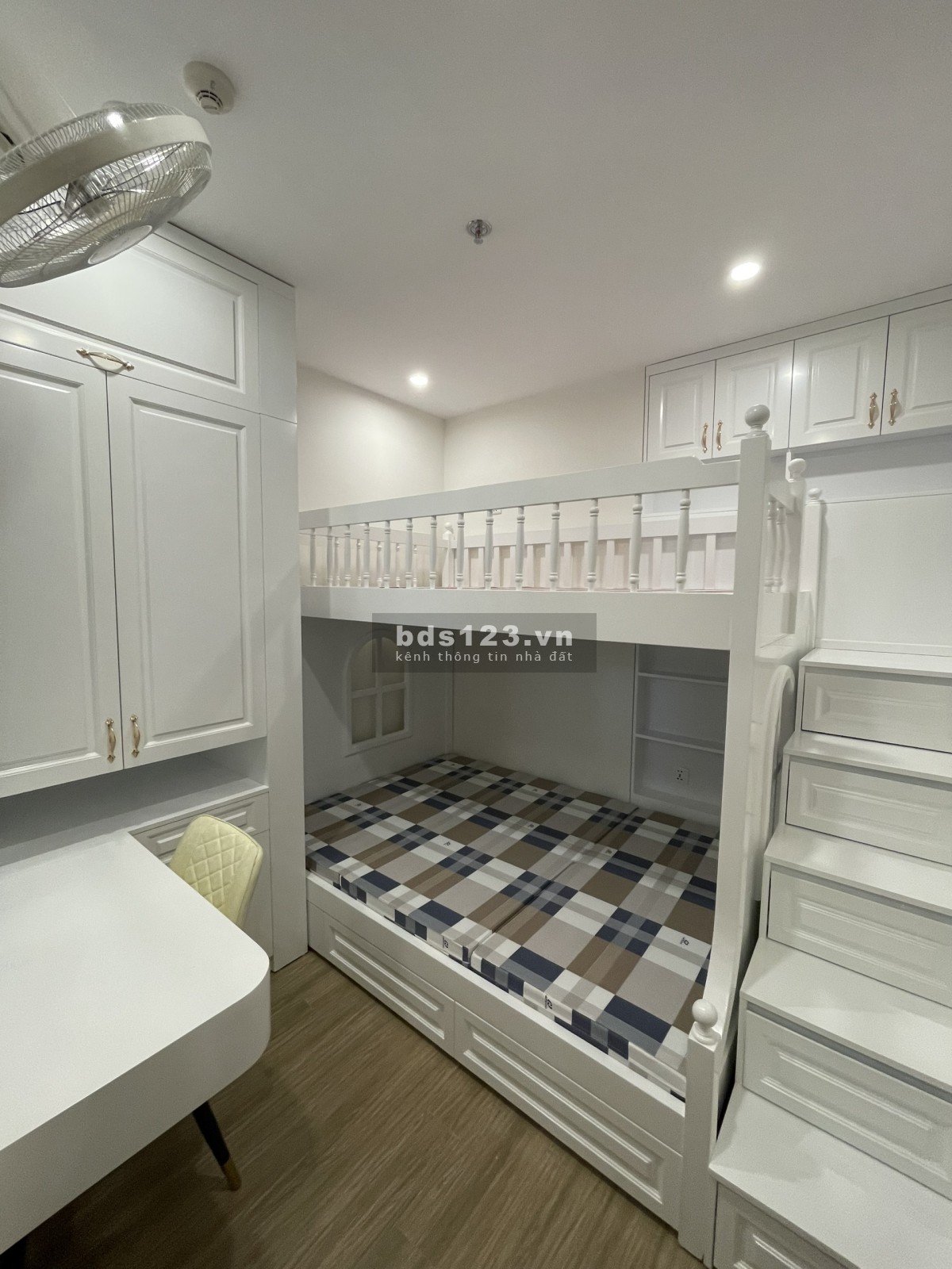 Cắt Lỗ Bán Nhanh Căn 2N1VS Sapphire 59m2 giá chỉ 2,250 tỷ tại Vinhomes Ocean Park