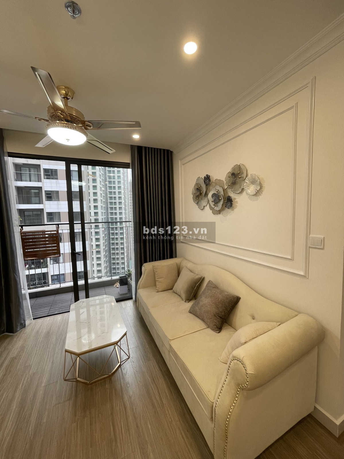 Cắt Lỗ Bán Nhanh Căn 2N1VS Sapphire 59m2 giá chỉ 2,250 tỷ tại Vinhomes Ocean Park