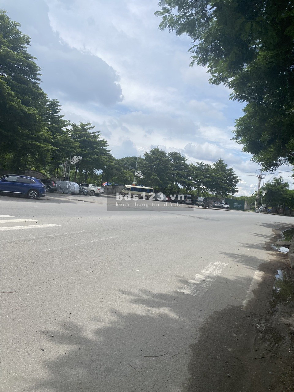 BÁN NHÀ THANH LIỆT NGÕ RỘNG THÔNG RẤT NHIỀU NGÕ Ô TÔ TRÁNH NHAU 43M2 7 TẦNG GIÁ 12,5TY