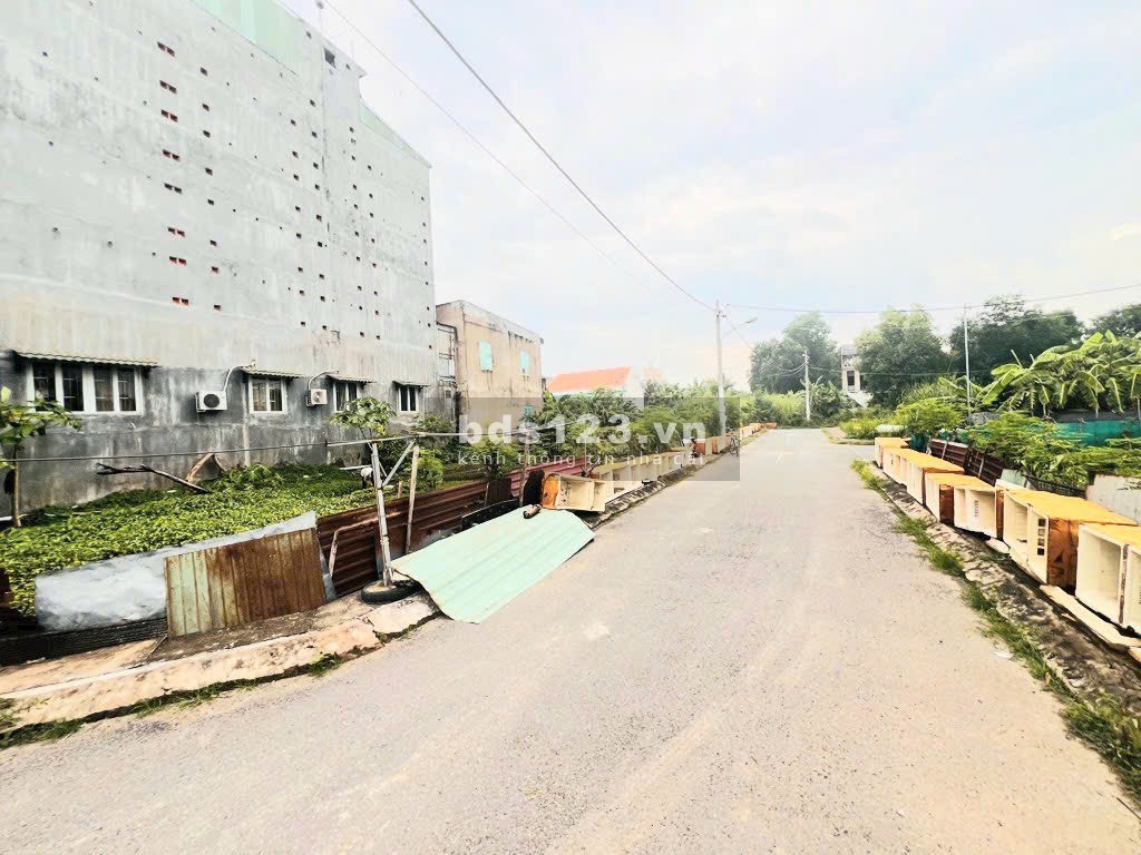 NHÀ KHO Lê văn Lương Nhơn Đức Nhà Bè