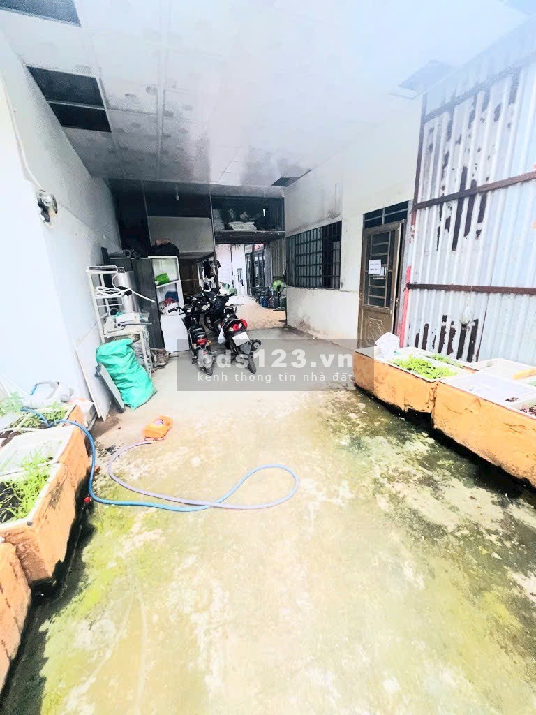 NHÀ KHO Lê văn Lương Nhơn Đức Nhà Bè