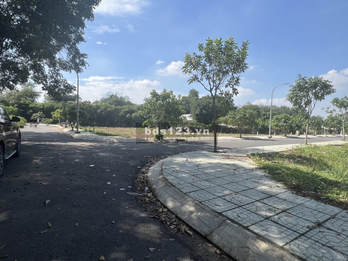 Thanh lý gấp lô đất 230m2 đường Nguyến Thị Lắng - Củ Chi 750tr