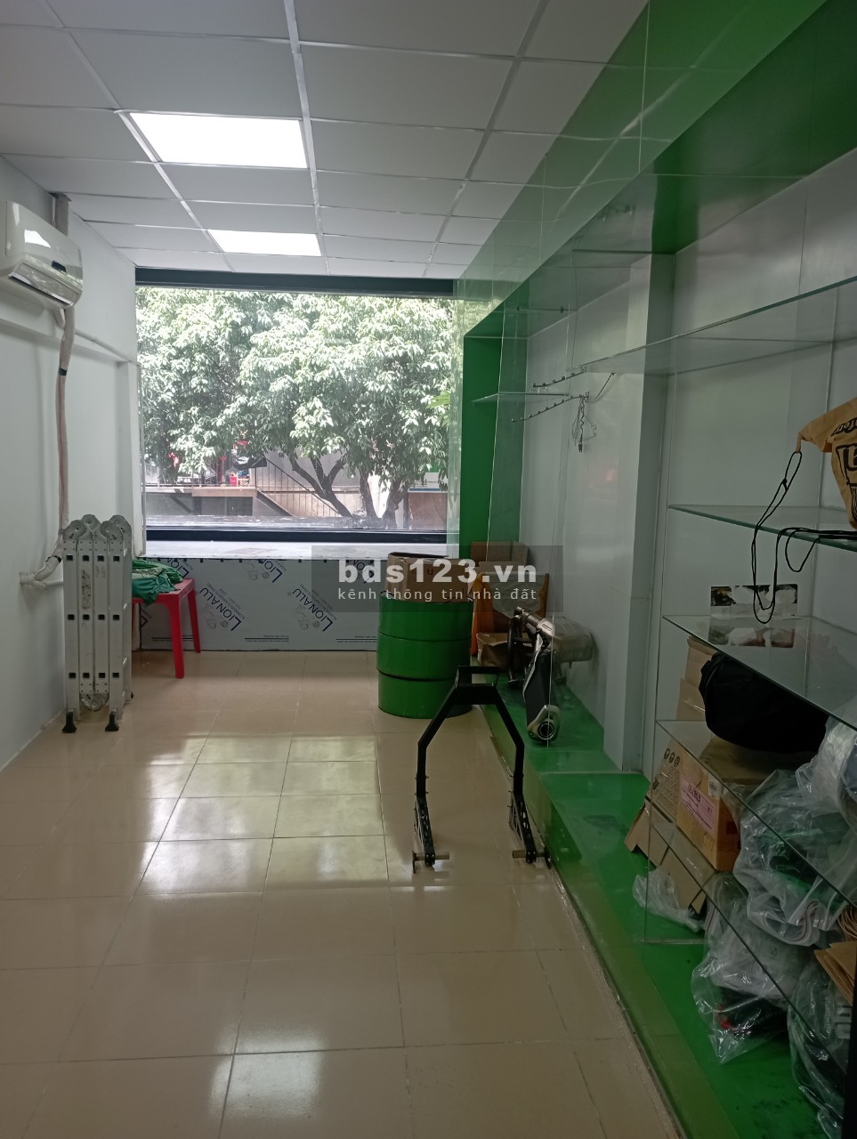 Văn phòng cho thuê 30m2 đường Lê Thị Riêng Quận 1.