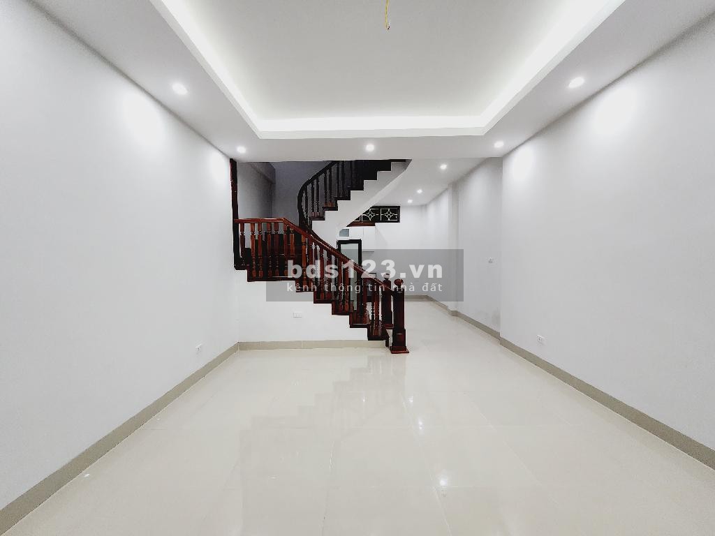 Siêu hiếm Cầu Giấy, Xuân Thủy 5 tầng MT 4,2 m 9,6 tỷ