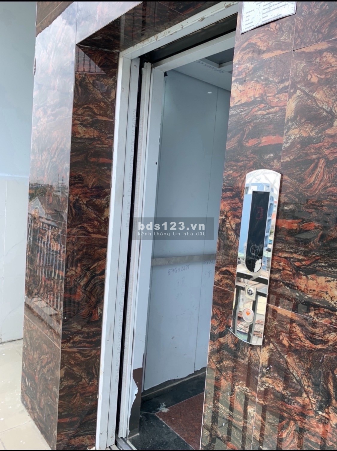 Phòng trọ mặt tiền Ao đôi,giá 2tr-3tr8, gác,WC, tủ, máy lạnh, thang máy, Free wifi. THC, giờ 24/24