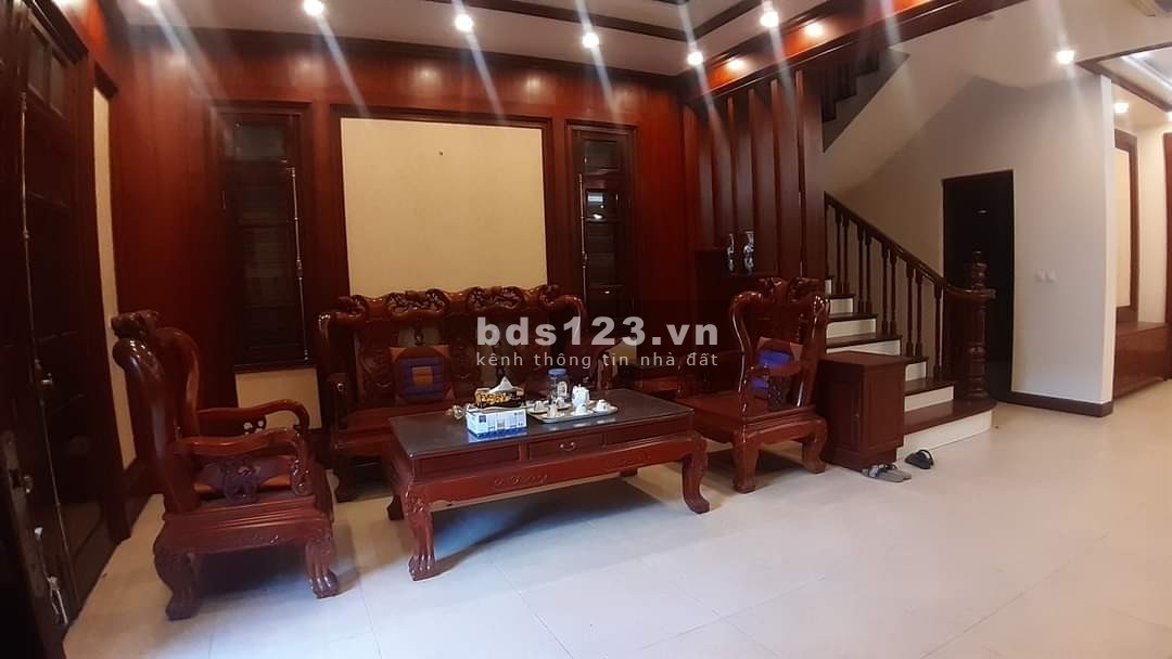 Bán BT KDT Yên Hòa, Trần Kim Xuyến. DT 160m2 x 4T và Hầm, thang máy, MT 10m. Giá 55 tỷ