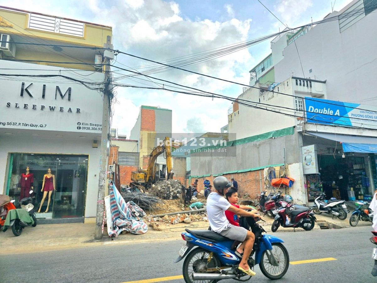Cho thuê đất trống tiện đầu tư kdbb đa nghành mặt tiền đs 37. P. TQ. Q7