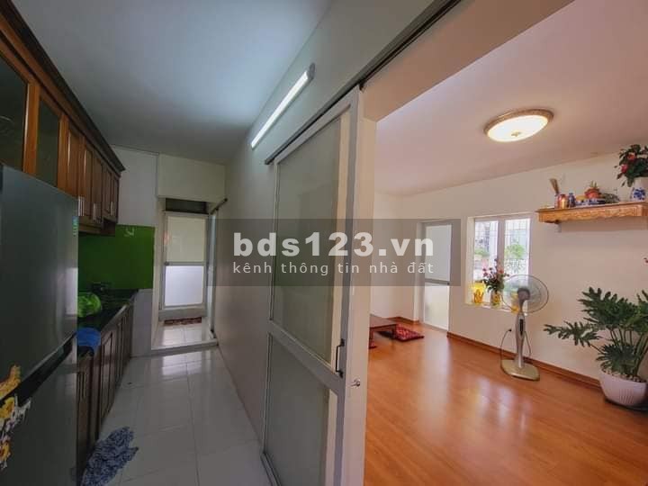 Bán Nhà View Mặt Phố 8/3, Hai Bà Trưng 70m, giá 2.98 tỷ.
