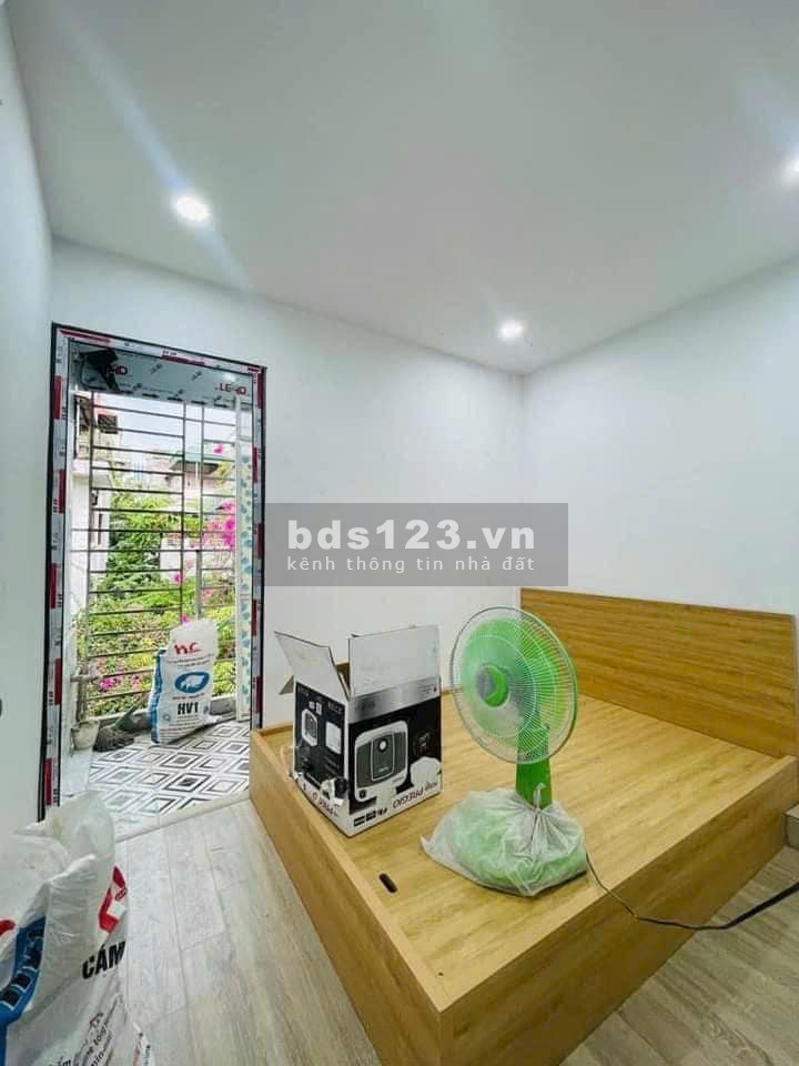 Bán Nhà Gần Đường Đại La, Hai Bà Trưng 80m, giá 2.78 tỷ.