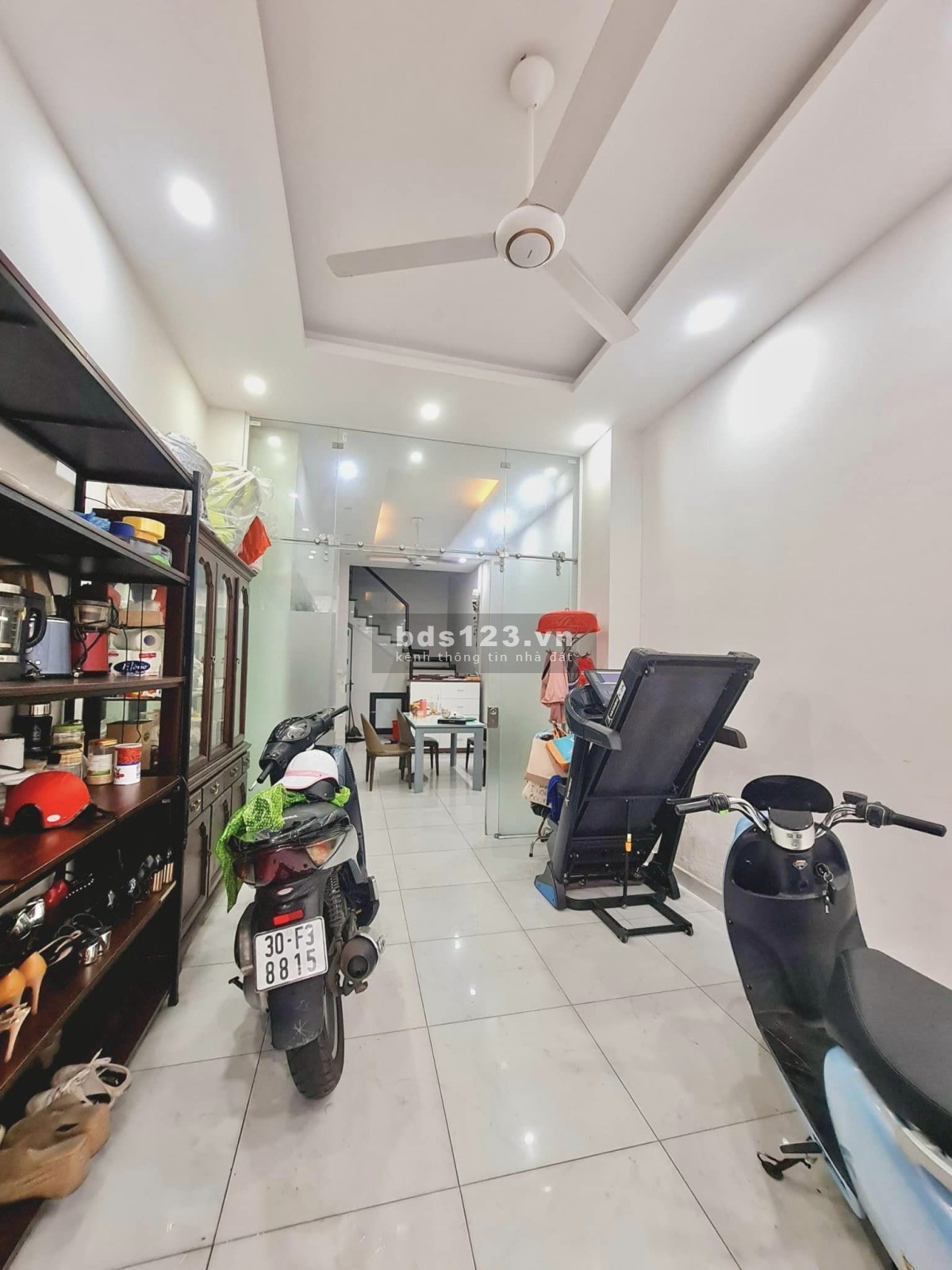 NÀNG HẬU SÁT MẶT PHỐ NGUYÊN HỒNG - ĐỐNG ĐA - MẶT TIỀN ĐẸP - VỈA HÈ - Ô TÔ - KINH DOANH