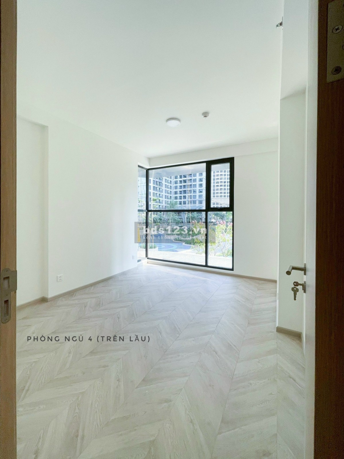 Cho thuê Dupex Lumier 4 phòng ngủ, có máy lạnh Tại Vinhomes Grand Park Quận 9 chỉ 25 triệu/ tháng