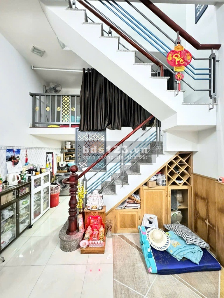 3.6tỷ ( TL). NGAY LÊ VĂN QUỚI - NGÃ TƯ 4 XÃ - NHÀ MỚI 2 TẦNG - 3 PHÒNG NGỦ