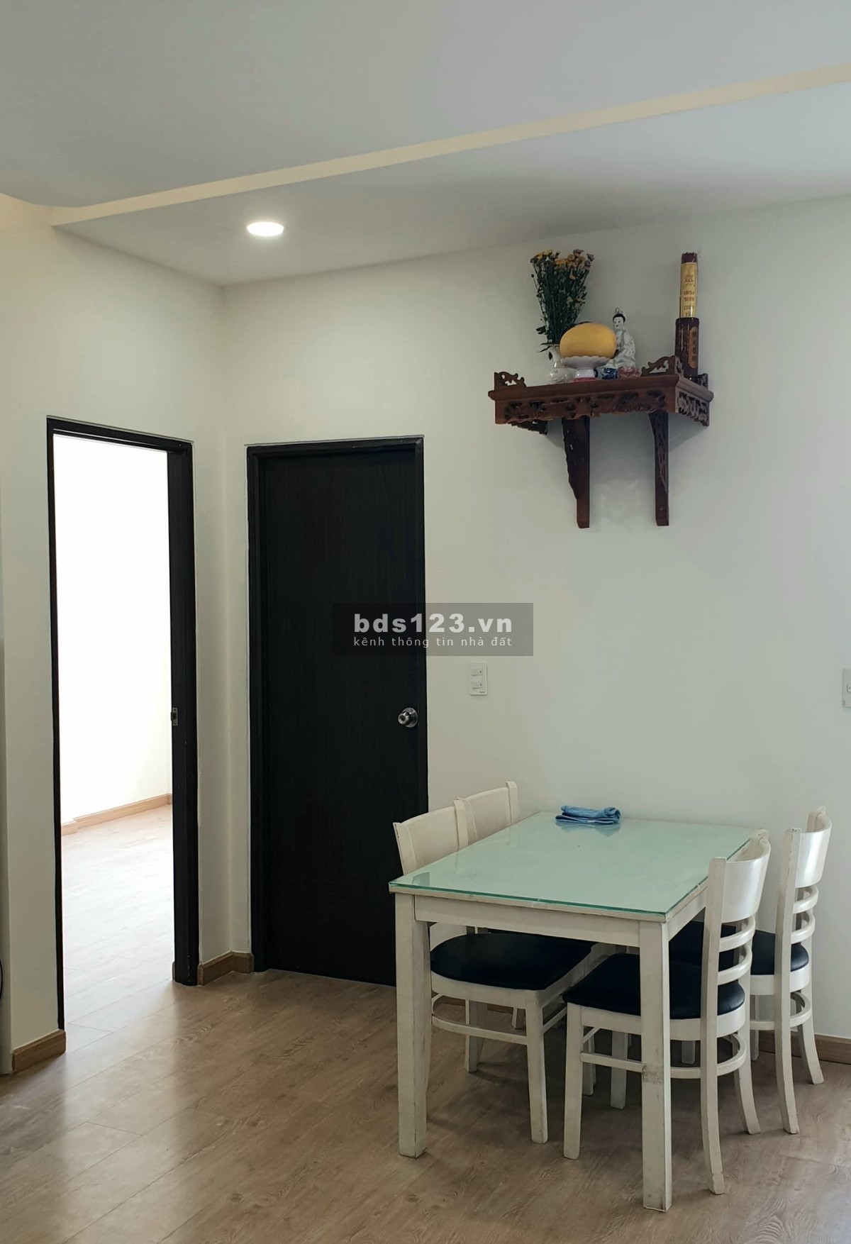 Chung cư 590, CMT8, Phường 11, Quận 3:80m2,2p ngủ,có Nt, 13tr(TL)