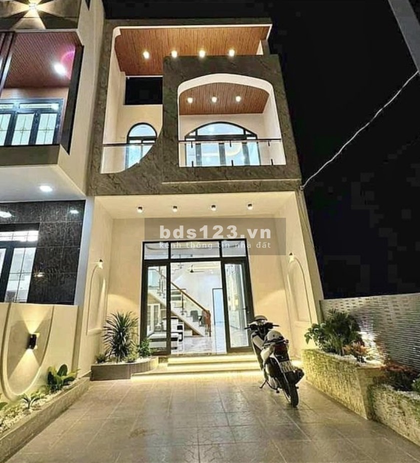 Nhà siêu đẹp ngay tại TpHCM, Bình ChánhGiá Cực mềm còn thương lượng