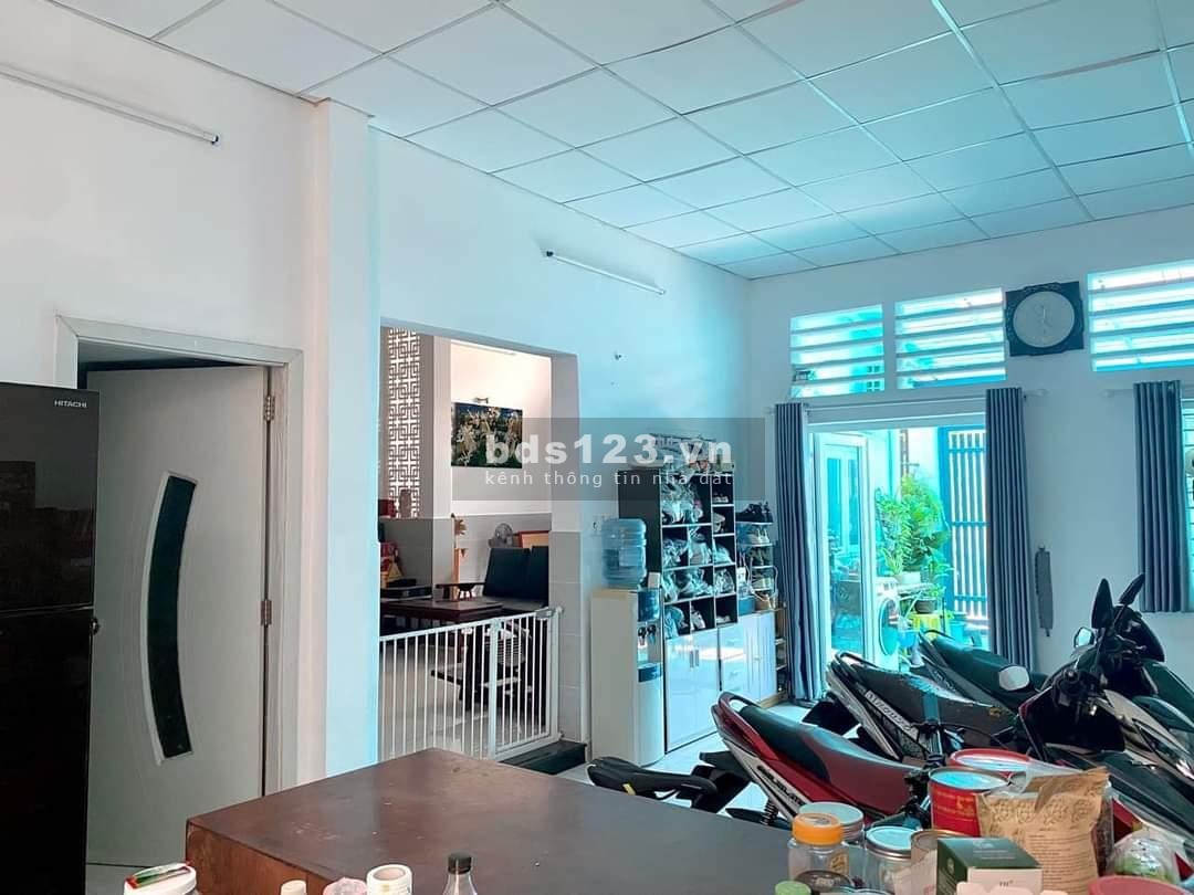 Bán nhà hẻm 6m nông, 125m2 mặt tiền 9.6m làm chia 2 căn - 25 tỉ tại Nguyễn Văn Thương, Bình Thạnh