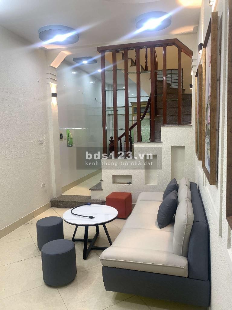 Bán Nhà ngõ 79 Cầu Giấy – gần nhiều trường học lớn - 34m2 – giá hấp dẫn
