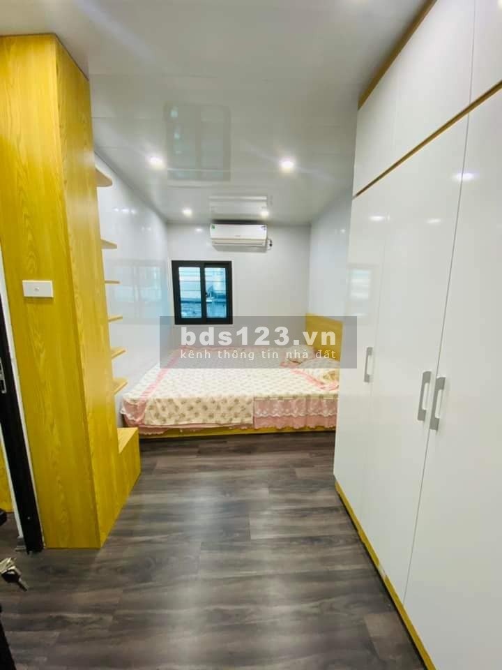 Bán Nhà Ngõ Ô TÔ Hồng Mai, Hai Bà Trưng 80m, giá 2.98 tỷ.