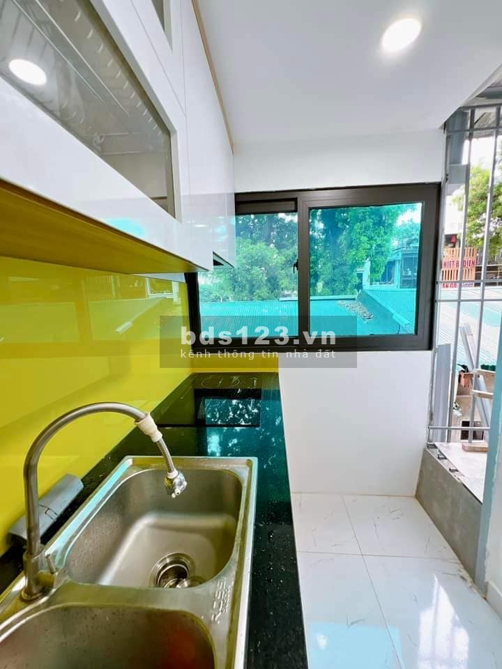 Bán Nhà Gần Đường Ô TÔ Trương Định, Hoàng Mai 70m, giá 2.6 tỷ.