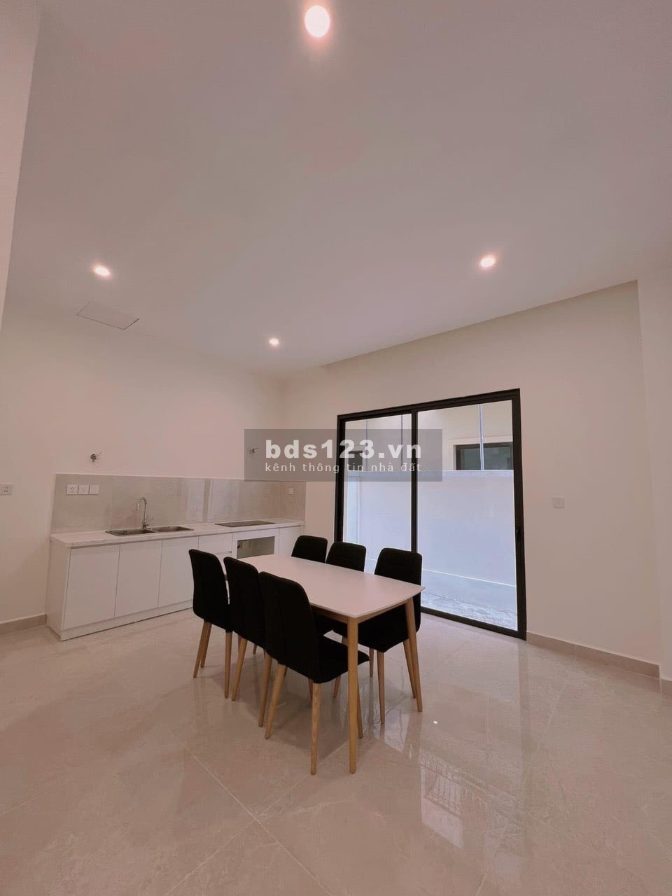Qũy căn vila shop house liền kề đã hoàn thiện 2-5 tầng có nóng lạnh điều hòa.giá 6,4tr