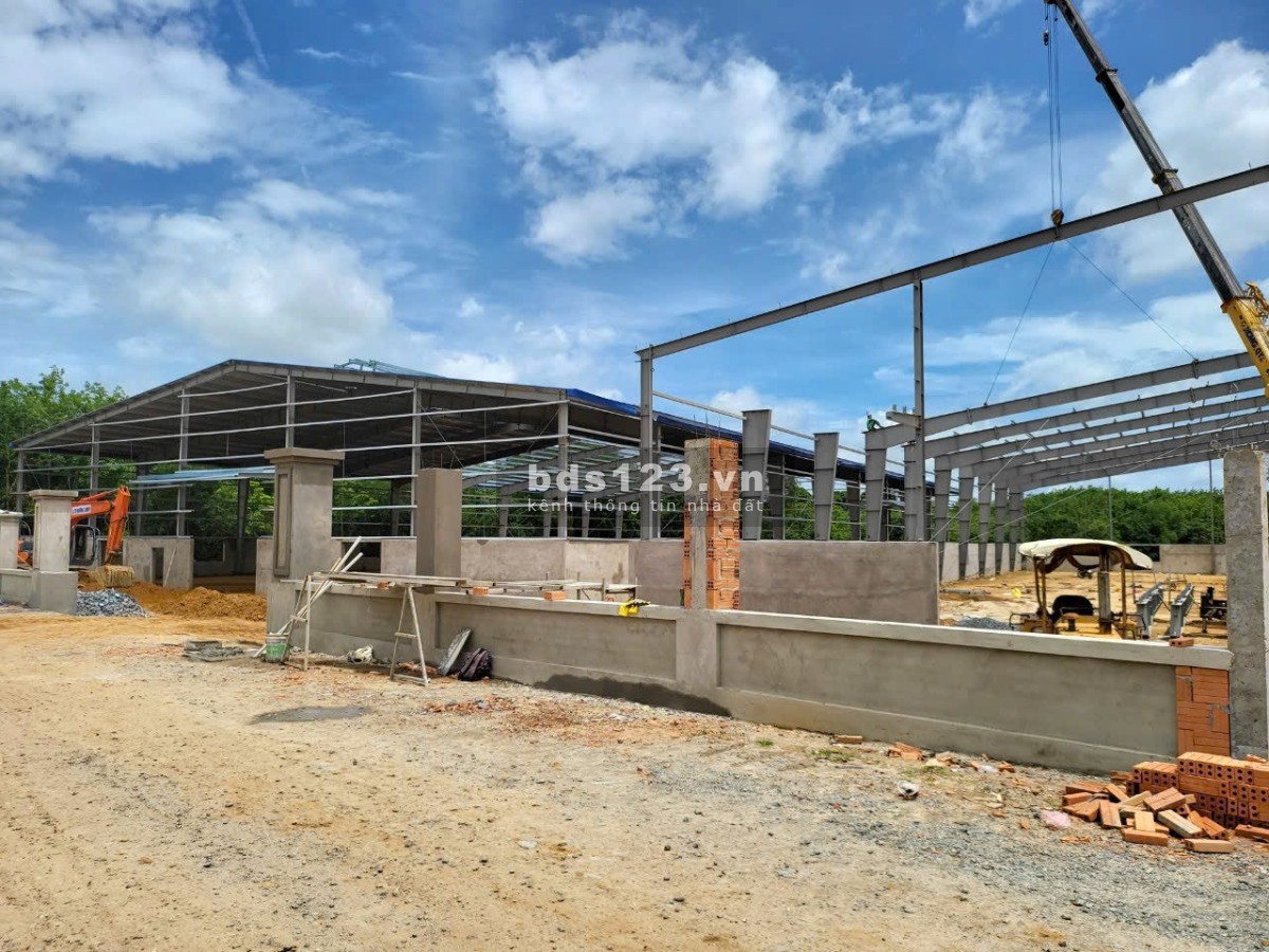 Cho Thuê Xưởng 8.000m2 Tân Uyên B.Dương Giấy Tờ Đầy Đủ D.Tích Đất 14.000m2