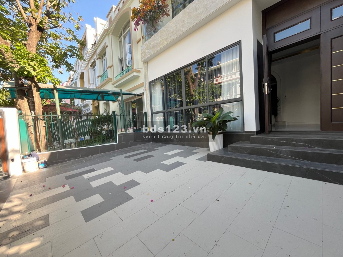 CHO THUÊ BIỆT THỰ MỚI XÂY PHÚ MỸ HƯNG Q.7 _ 4 Phòng ngủ, 7x18m, nội thât đầy đủ, GIÁ 60TRIỆU