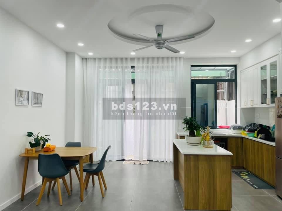 CHO THUÊ NHÀ PHỐ LAVILA NHÀ BÈ, 4 PHÒNG, FULL NỘI THẤT, KHU COMPOUND AN NINH, GIÁ THUÊ 25 TRIỆU