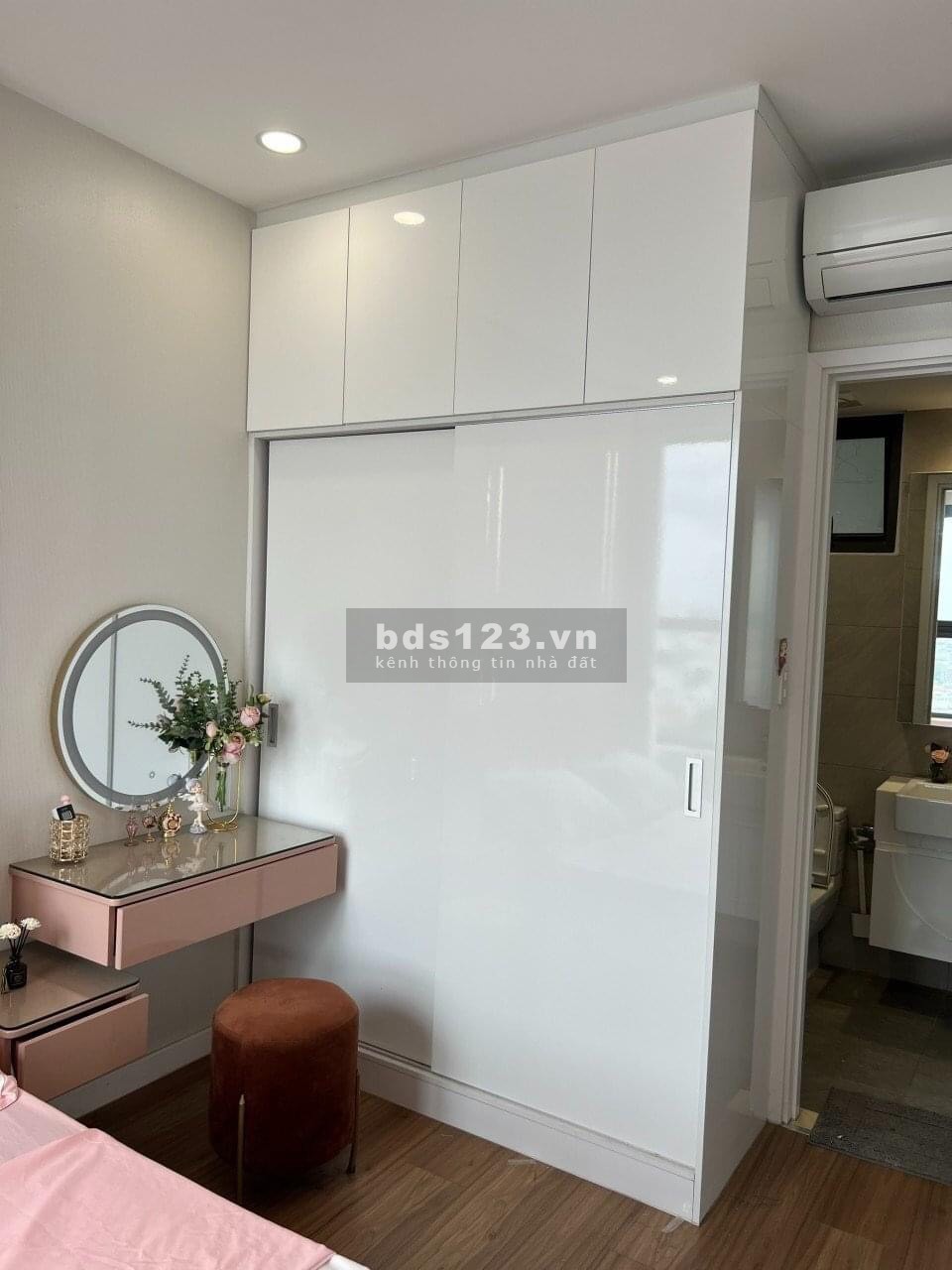 Cho thuê Chung Cư Res 11 - Quận 11 3pn, 2wc Full nội thất 110m2 15tr/tháng. Tầng cao, ban công