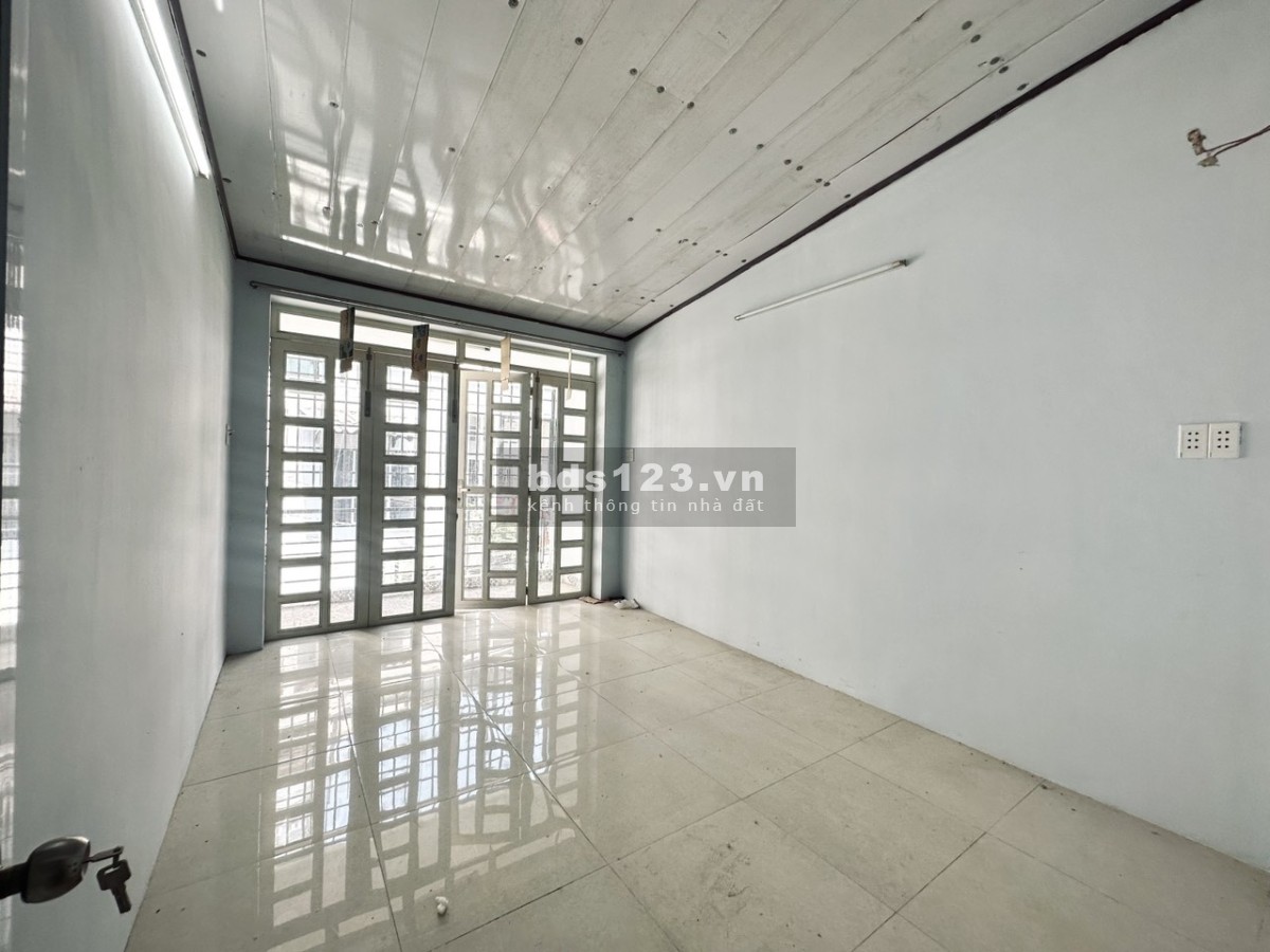 NHÀ DIỆN TÍCH LỚN - GIÁ RẺ - DƯƠNG BÁ TRẠC - F1 - Q8