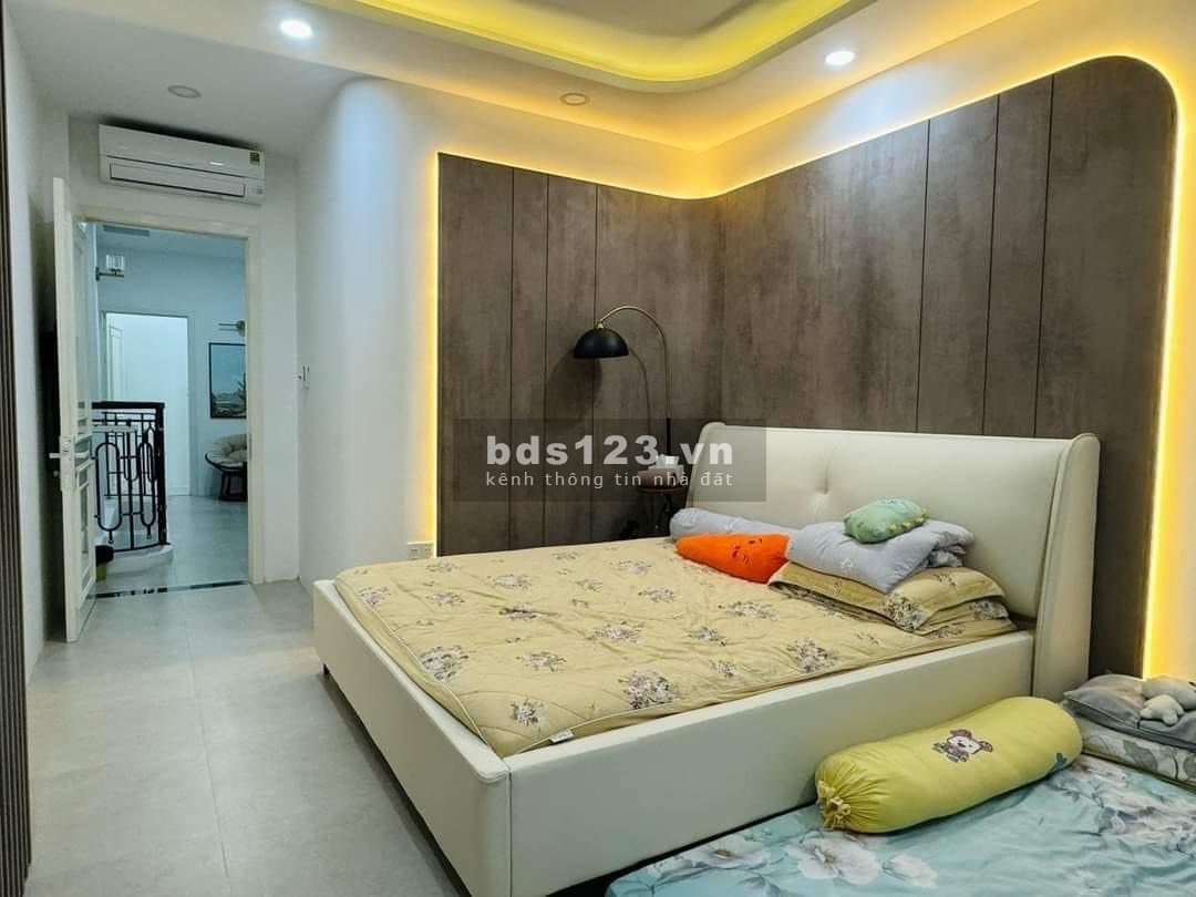 Chính Chủ Cần Bán Nhanh Nhà Đẹp Mới Ngay Sát Khu Ẩm Thực Phan Xích Long - Nhiêu Tứ Phú Nhuận 24 Tỷ