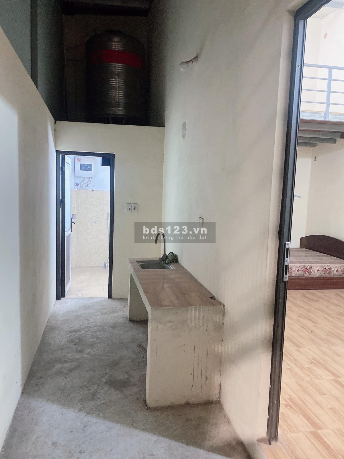 Bán đất tặng nhà C4 Cầu Cốc Nam Từ Liêm 35m2 MT 3m 2.1 tỷ vài bước oto đầu tư hoặc ở.