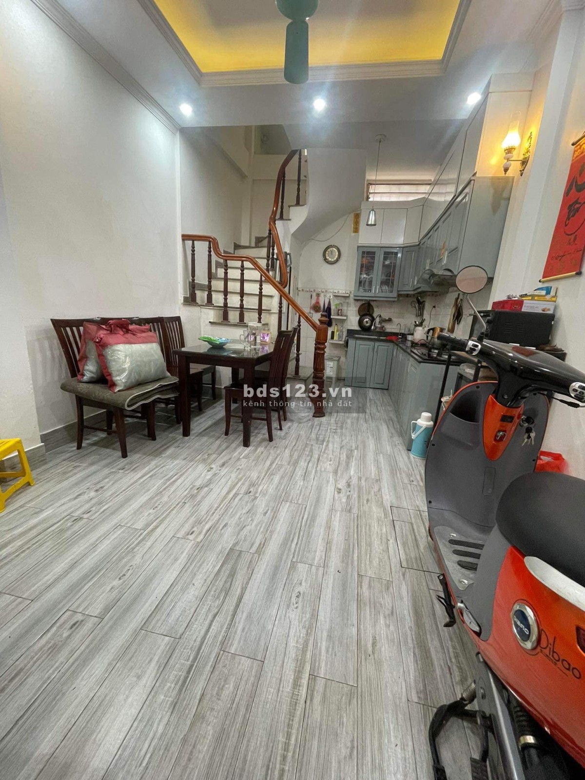 6.3 tỷ nhà Đội Cấn - 36m2 - 3 tầng - Cách phố khoảng 20m