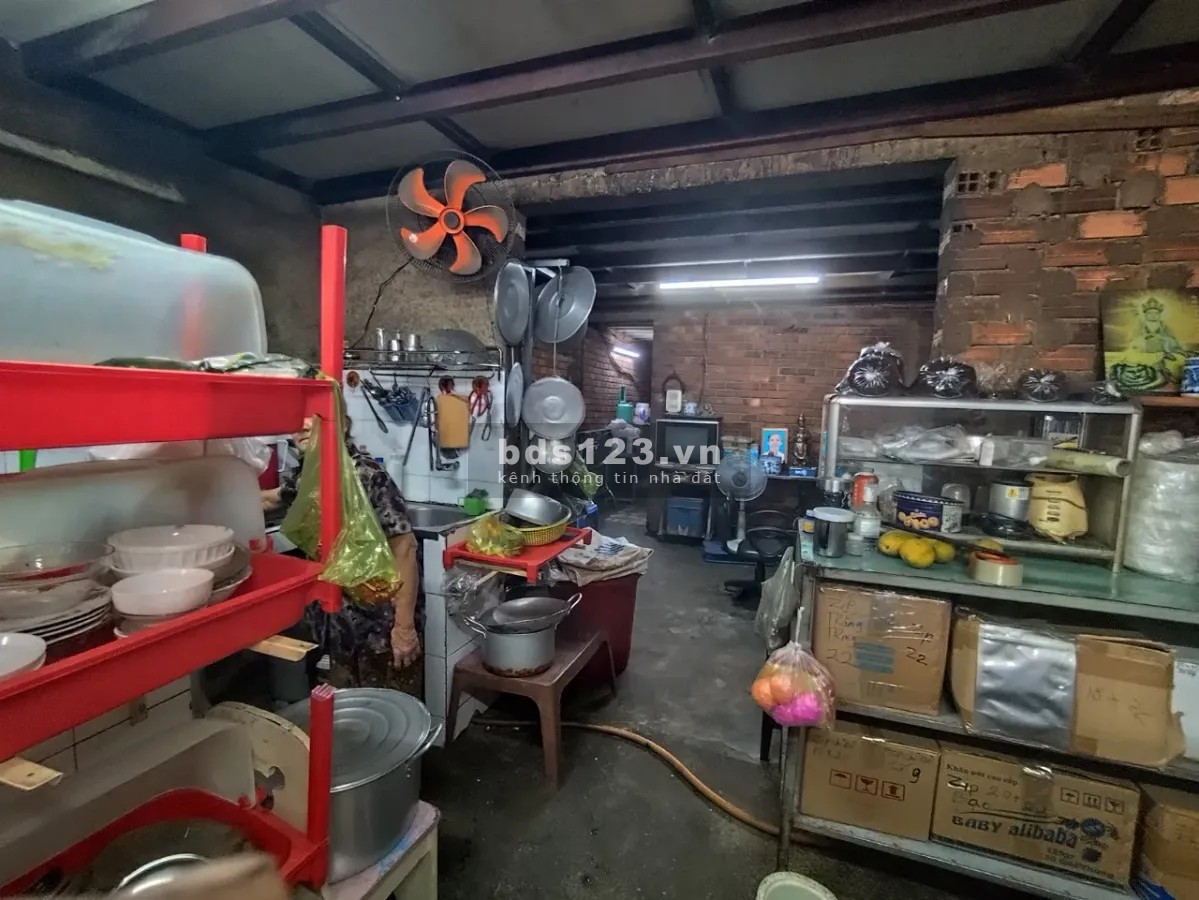 CHỦ CẦN BÁN GẤP LẮM RỒI MẶT TIỀN ĐƯỜNG GIÁ TỐT KINH DOANH MỌI NGHÀNH NGHỀ GIÁ 9,5 TỶ