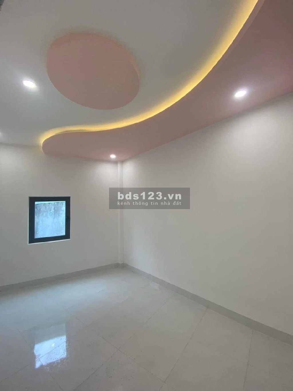 BÁN NHÀ ĐẸP 200M TỚI BIỂN, RẺ 2 TỶ HƠN NHÀ 2 TẦNG Ô THÔNG NGUYỄN CHÁNH RA BIỂN 