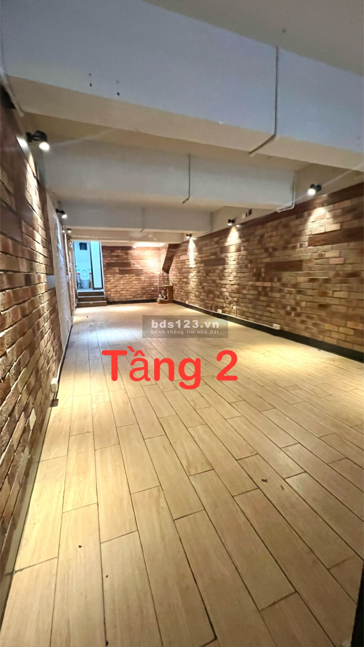 (Chính chủ) Cho thuê nhà mặt phố 140m2, phù hợp KD nhà hàng ăn uống