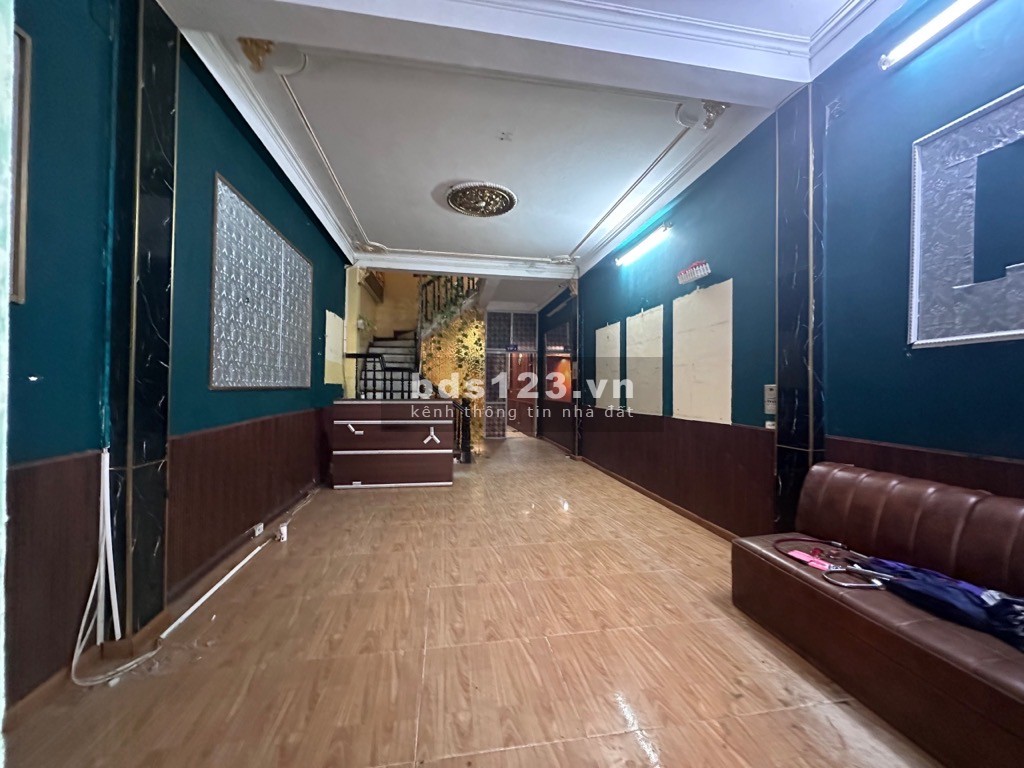 Bán nhà 2 tầng Nguyễn Ngọc Vũ, Cầu Giấy DT 57/62m2 x 2T x MT 5m cách 30m ra mặt phố