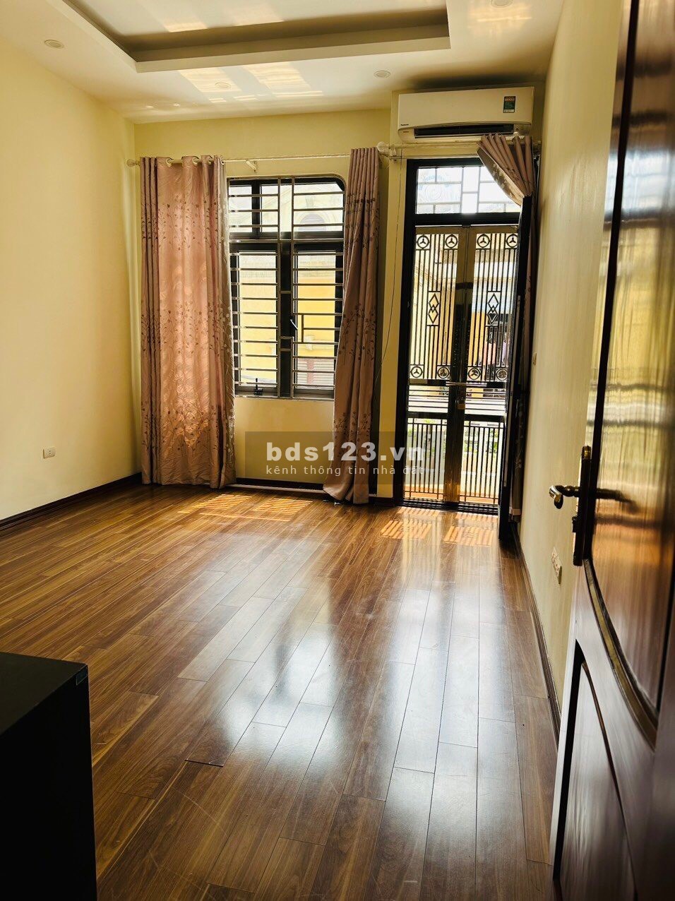 Cho Thuê Nhà Nguyên Căn 4 Tầng Tại Ngõ 132 Đường Cầu Giấy
