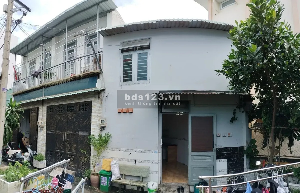 CHỦ CẦN BÁN GẤP LẮM RÙI,NHÀ CÁCH ĐƯỜNG LỚN 2 PHÚT ĐI BỘ, XE HƠI VÔ TẬN CỬA GIÁ 5 TỶ2