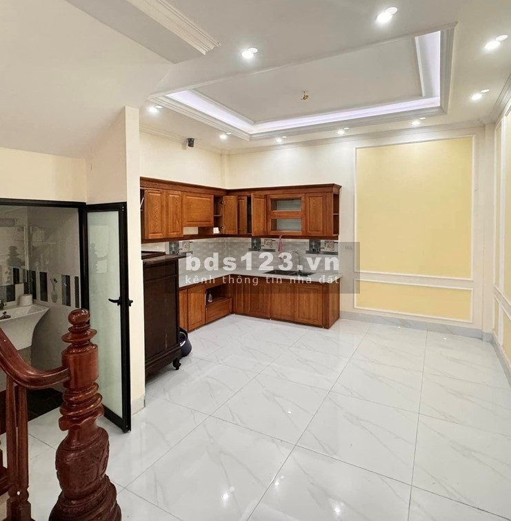 Hiếm - Bán Nhà Mỹ Đình - 5 Tầng - Gần Hồ Điều Hòa - Dt 34,5 m2 - 5.1Tỷ