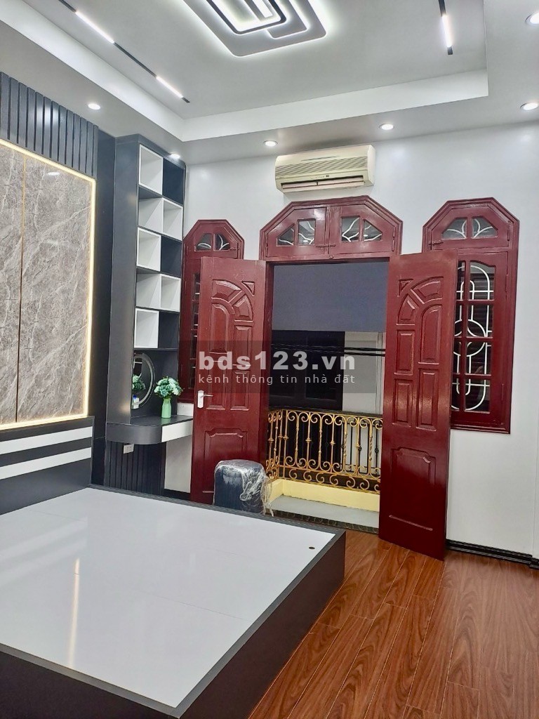 Trung Tâm Cầu Giấy - Nhà đẹp ở ngay - Tặng full nội thất xịn - 43m2 - 8.6tỷ