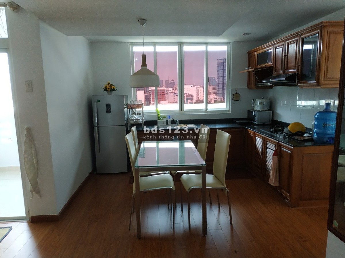 Chung cư Bưu Điện, Lý Thường Kiệt,p14, Quận 10: 90m2,2p ngủ, Nt, 12tr