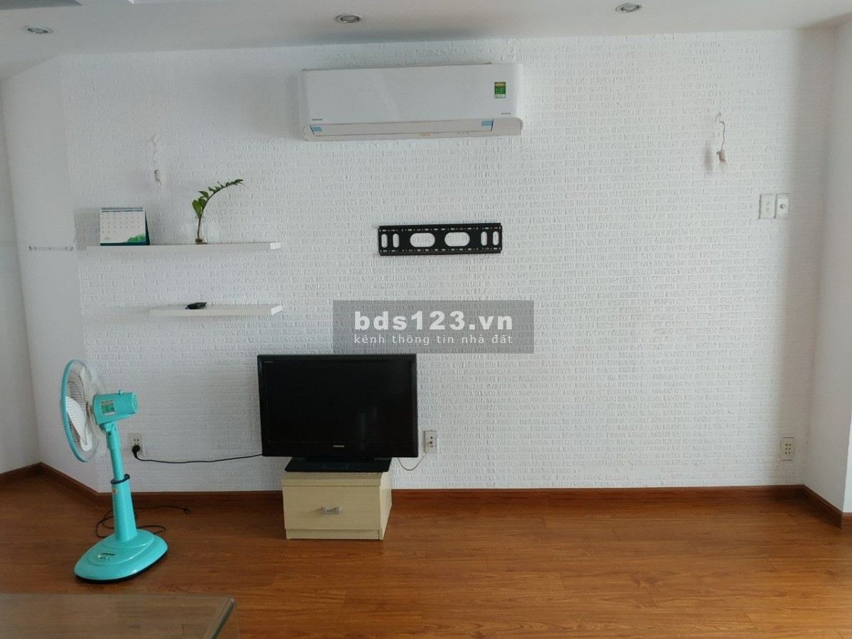 Chung cư Bưu Điện, Lý Thường Kiệt,p14, Quận 10: 90m2,2p ngủ, Nt, 12tr