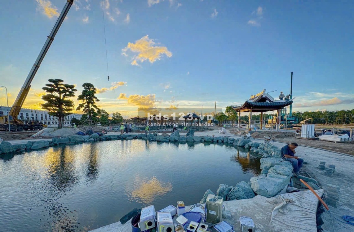 Bán nhà đối diện trung tâm Vincom mega mall, hỗ trợ hoàn thiện T1, tặng xe VF3