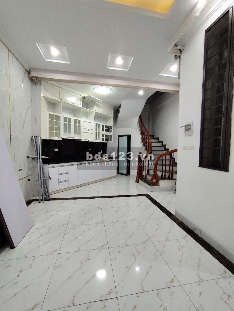 Nhà mới đẹp Xa La Hà Đông 42m2 x 5 tầng chỉ 4 tỷ 7