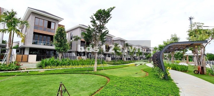 BÁN BIỆT THỰ 200m2 Khu dân cư Lavila Huyện Nhà bè, đủ tiện ích nội khu, an ninh 24/24, GIÁ 10 TỶ