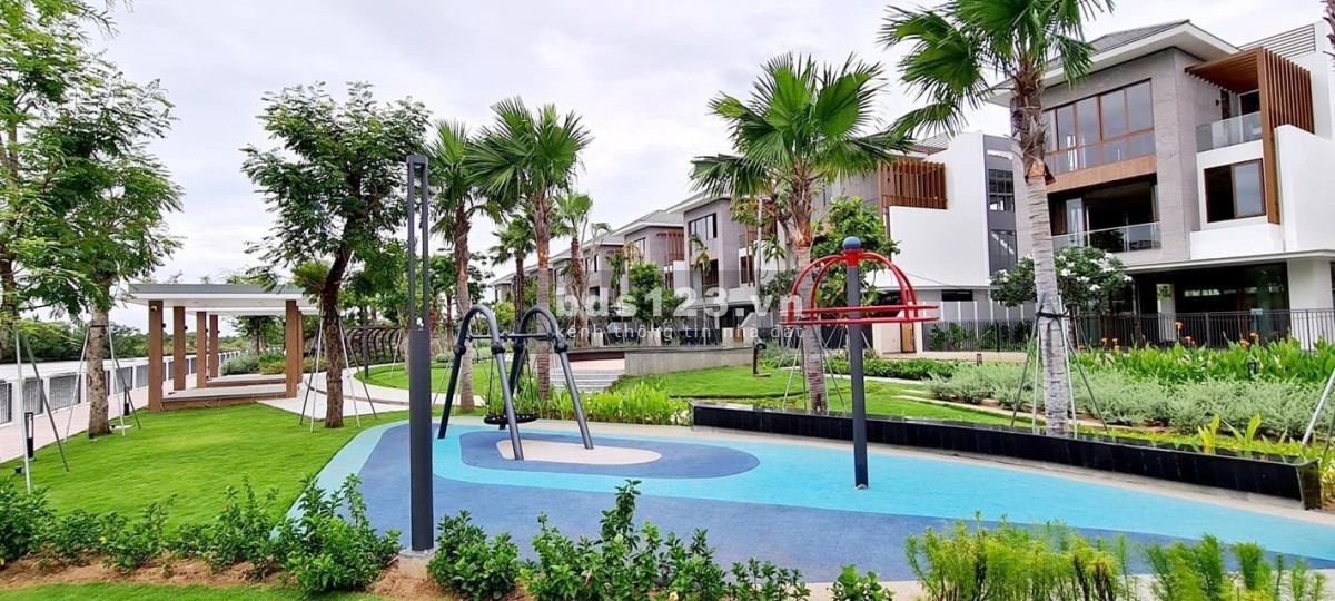 BÁN BIỆT THỰ 200m2 Khu dân cư Lavila Huyện Nhà bè, đủ tiện ích nội khu, an ninh 24/24, GIÁ 10 TỶ