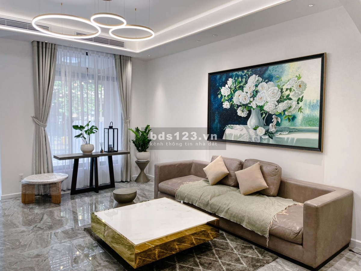 BIỆT THỰ 3 TẦNG FULL NỘI THẤT KHU DÂN CƯ LAVILA NHÀ BÈ, tiện ích nội khu, bảo vệ 24/24