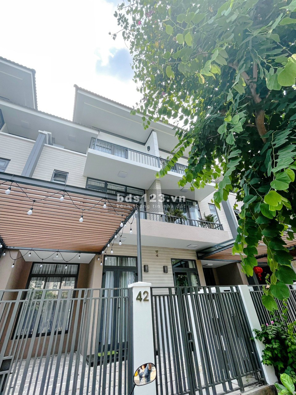 BIỆT THỰ 3 TẦNG FULL NỘI THẤT KHU DÂN CƯ LAVILA NHÀ BÈ, tiện ích nội khu, bảo vệ 24/24